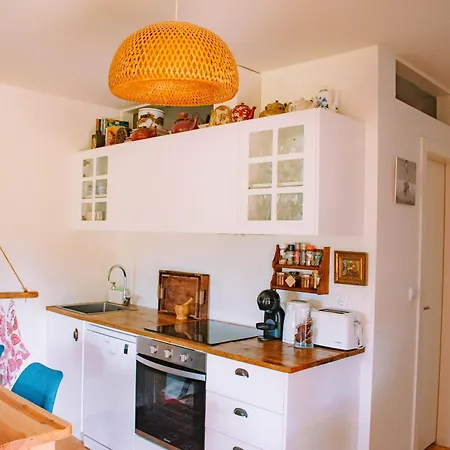 Just Like - Lemon Spot Caminha